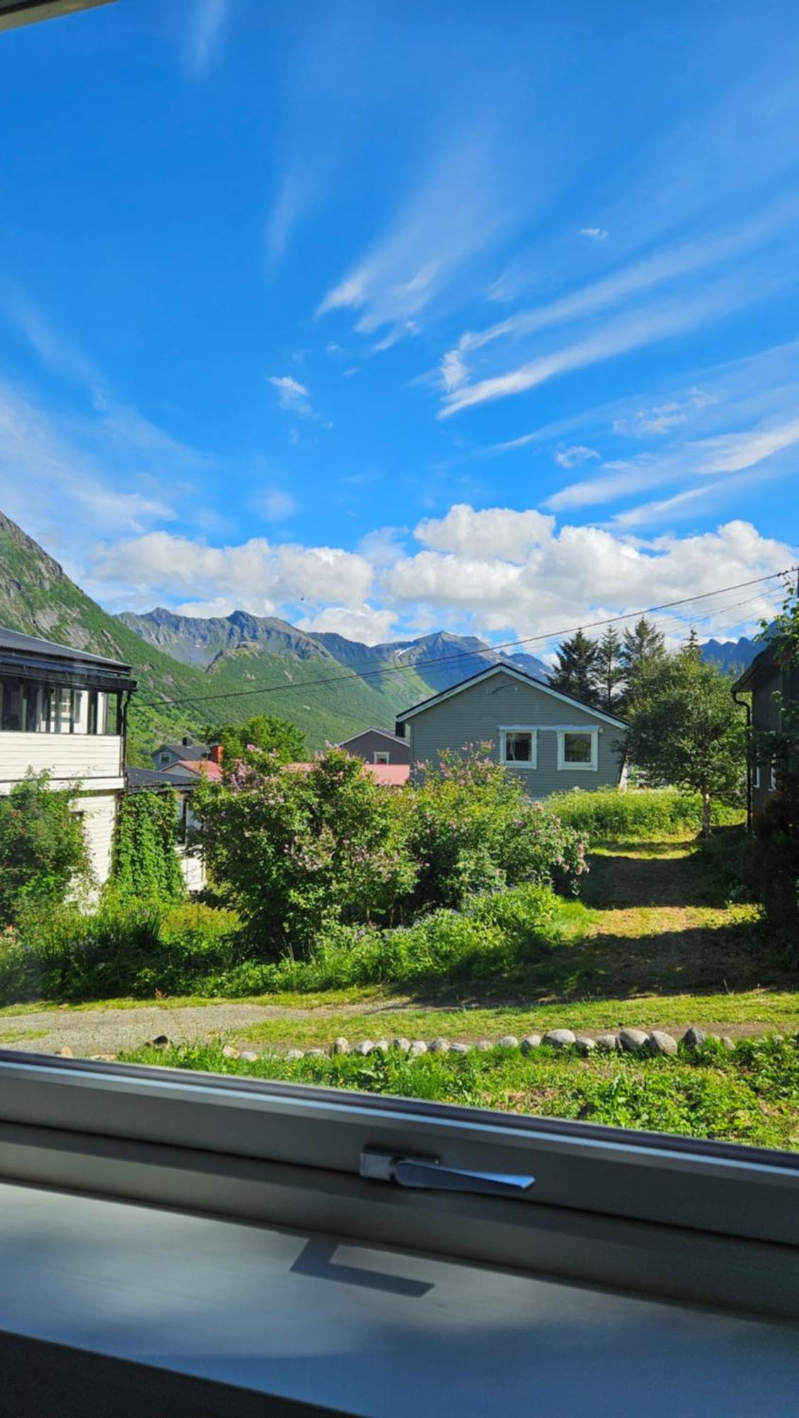 The Northern House Gryllefjord Eksteriør billede